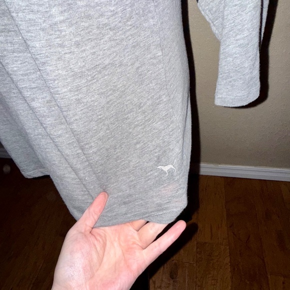 Score This Sporty PINK Varsity Long-Sleeve Tee W L Cozy Gray & Black Vibes! - Picture 4 of 5